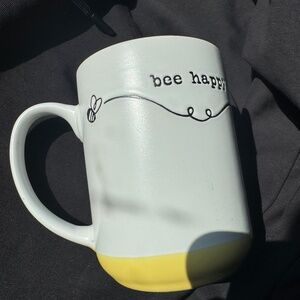 “Bee Happy” mug